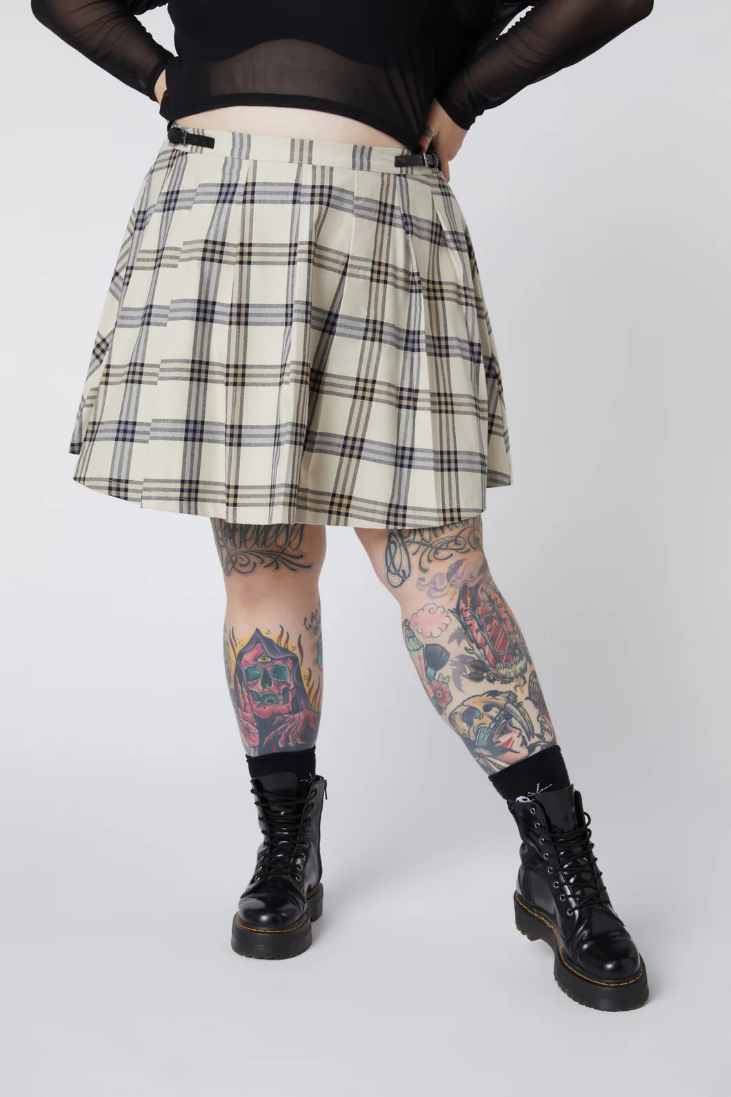 Curve Crescent Tartan Pleat Skirt