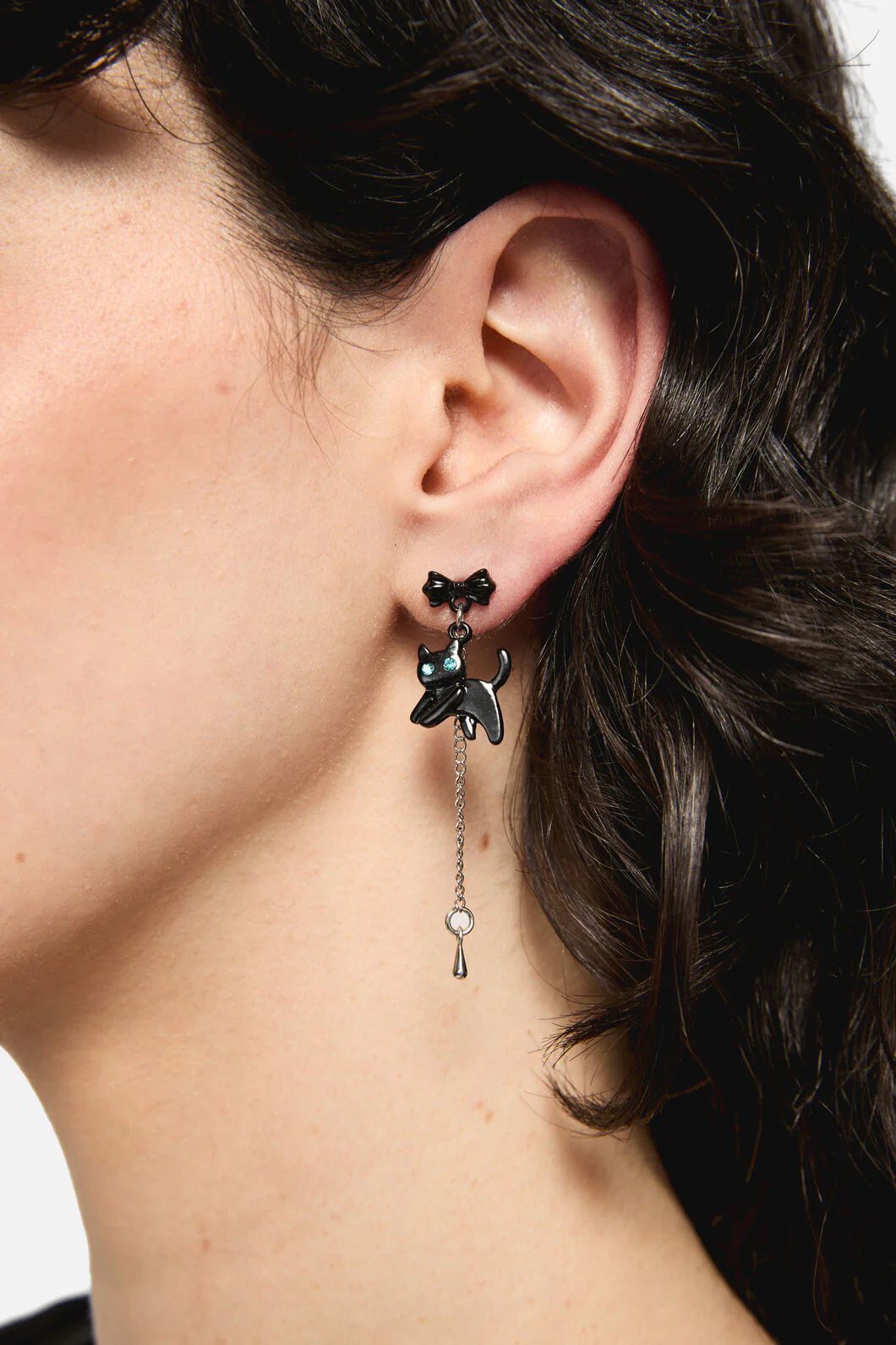 Bow Cat Drop Earrings