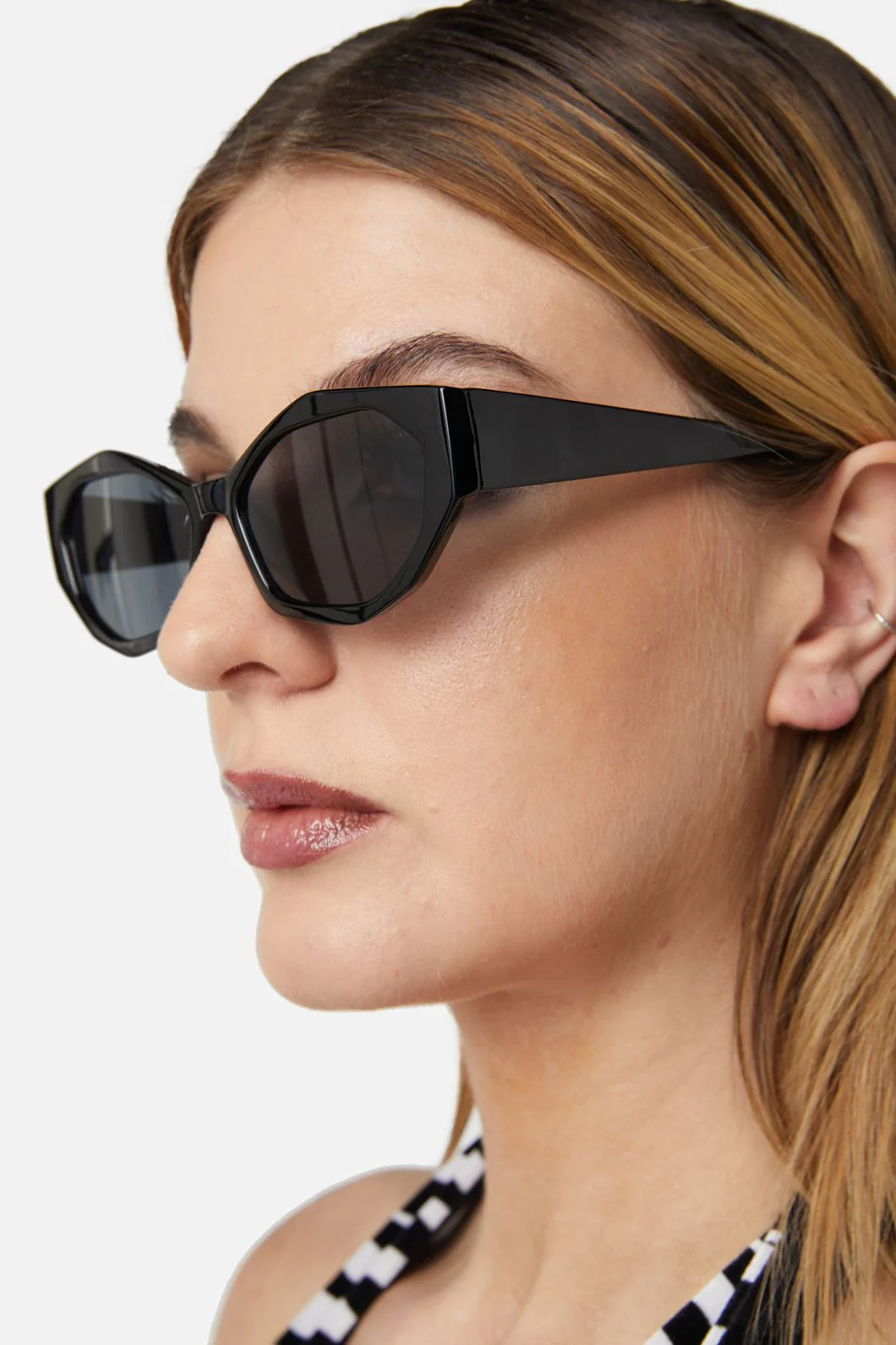 Edgy Oval Sunglasses