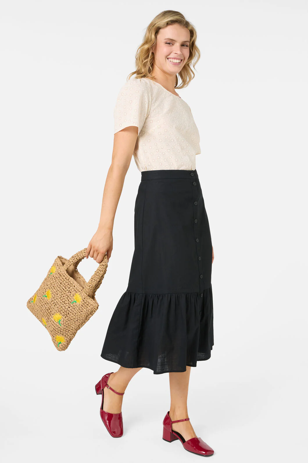 Daisy Embroidery Straw Bag