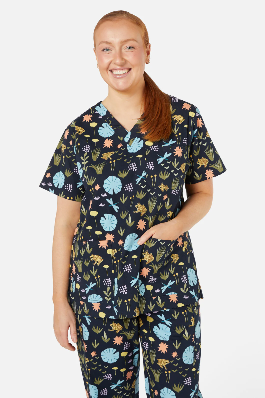 Yellow Spotted Tree Frog Scrub Set