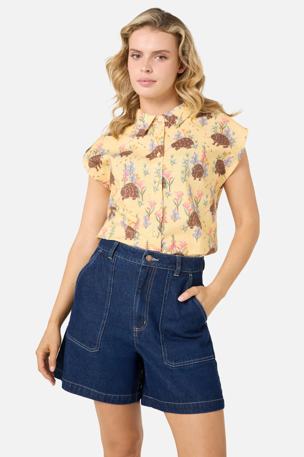 Echidna Sleeveless Shirt