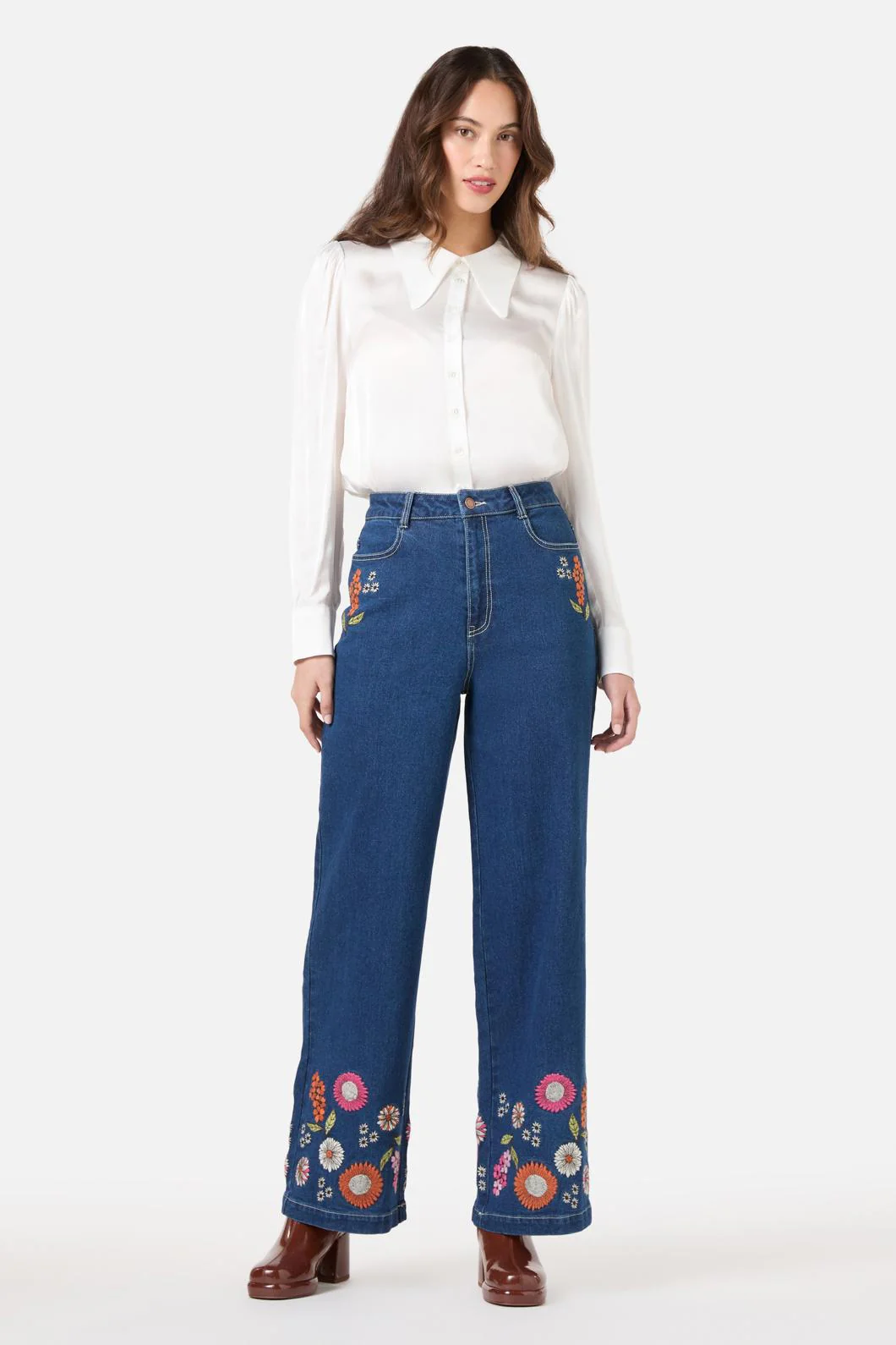 Viva Floral Embroidered Jean