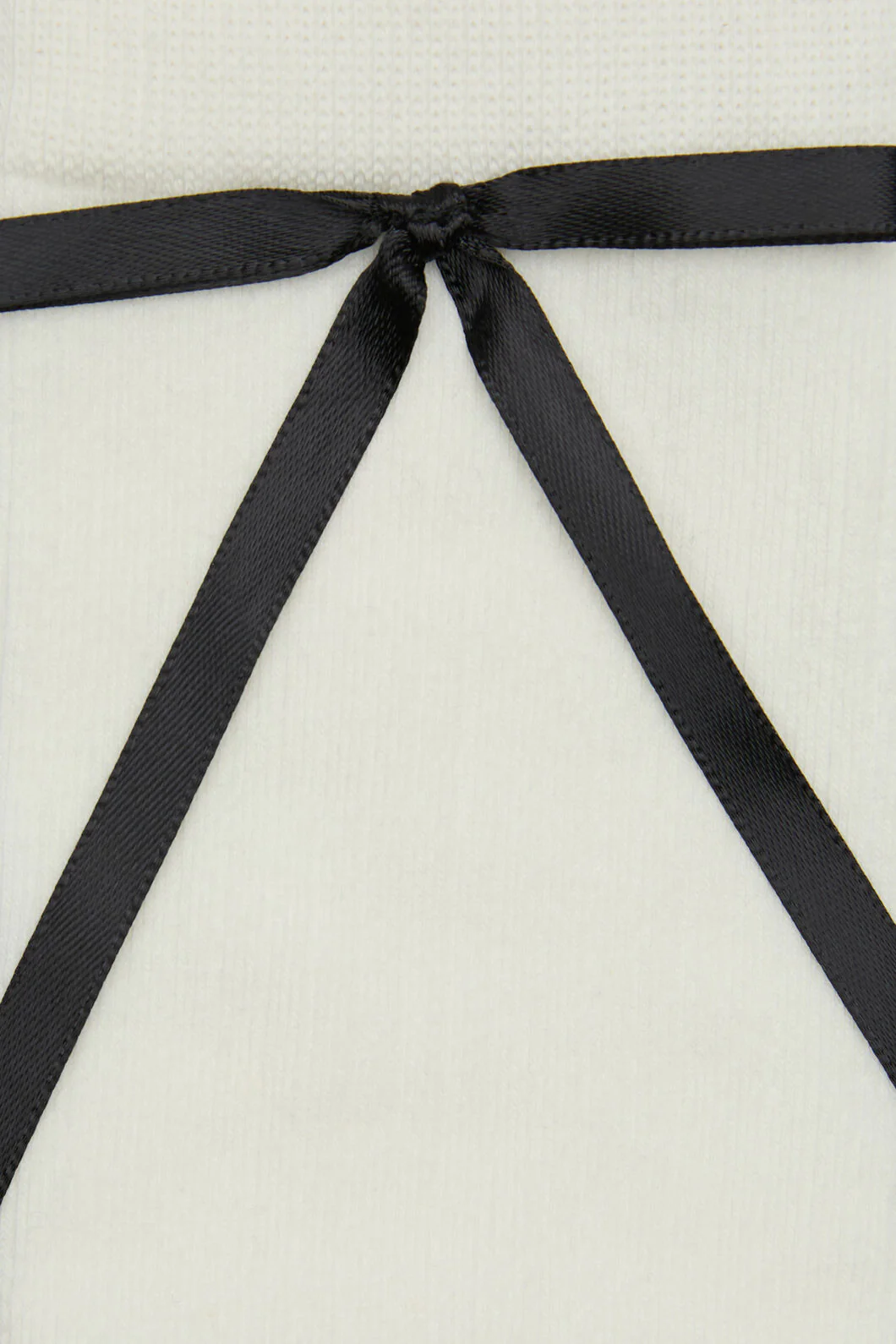 White Knee High Rib Bow Sock