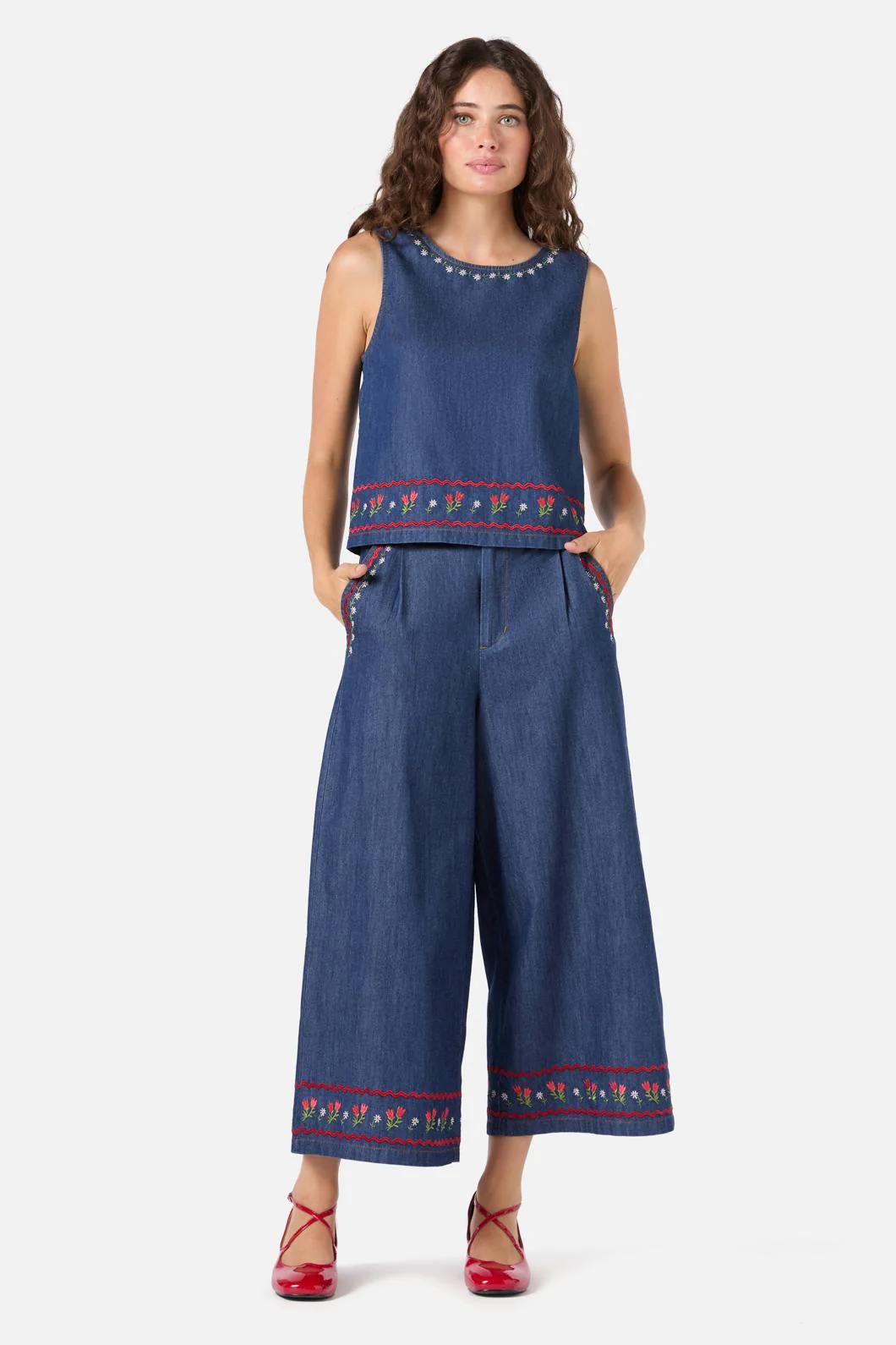 Meadow Embroidered Top