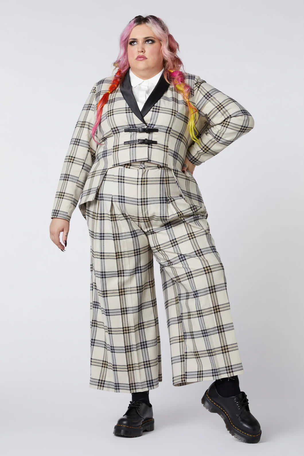 Curve Crescent Tartan Tail Coat