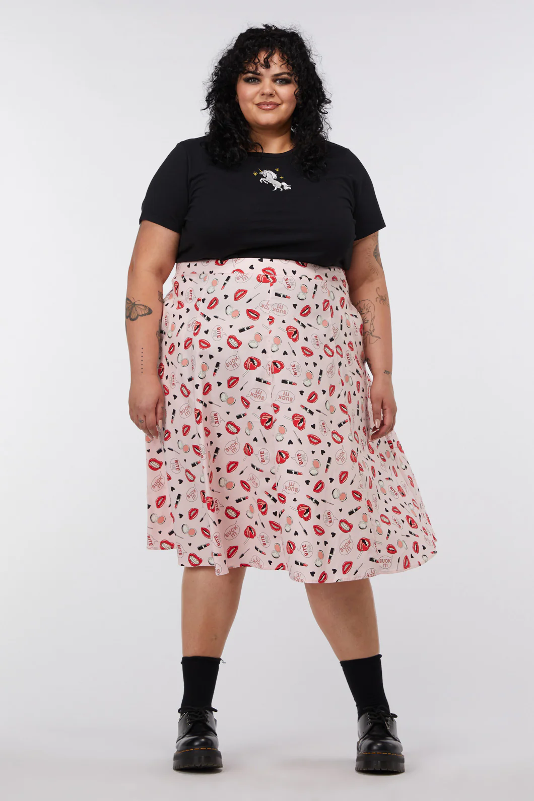 Kiss And Makeup Skirt Curve