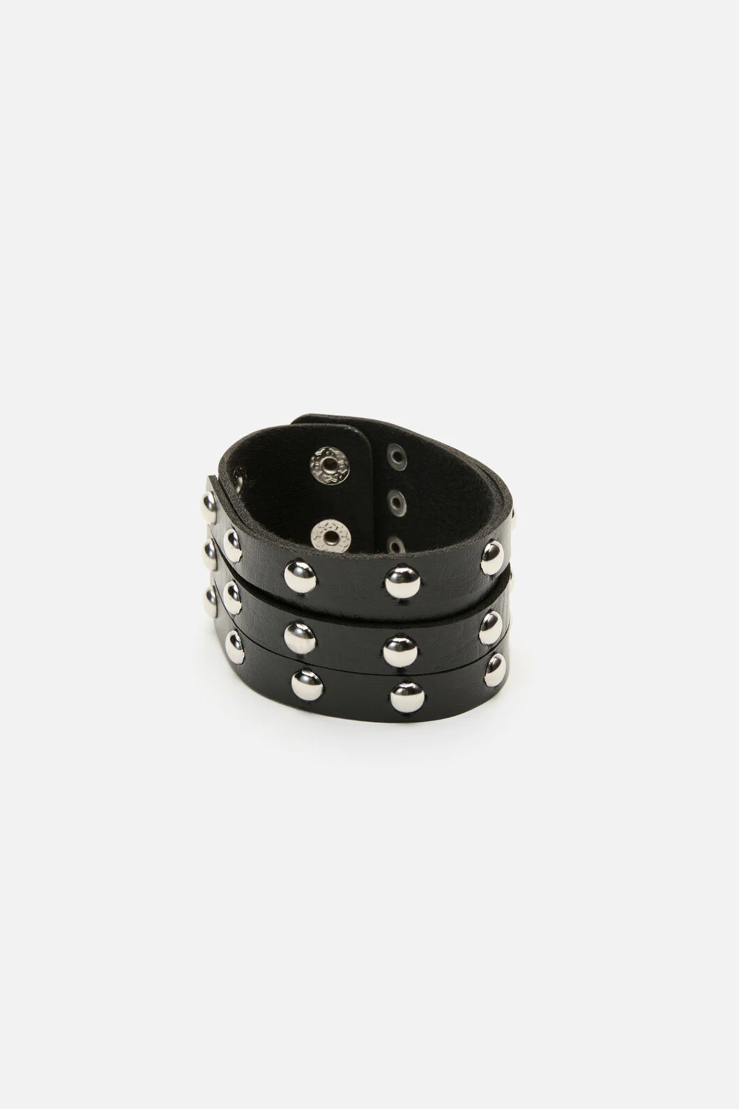 Round Stud Wrist Band