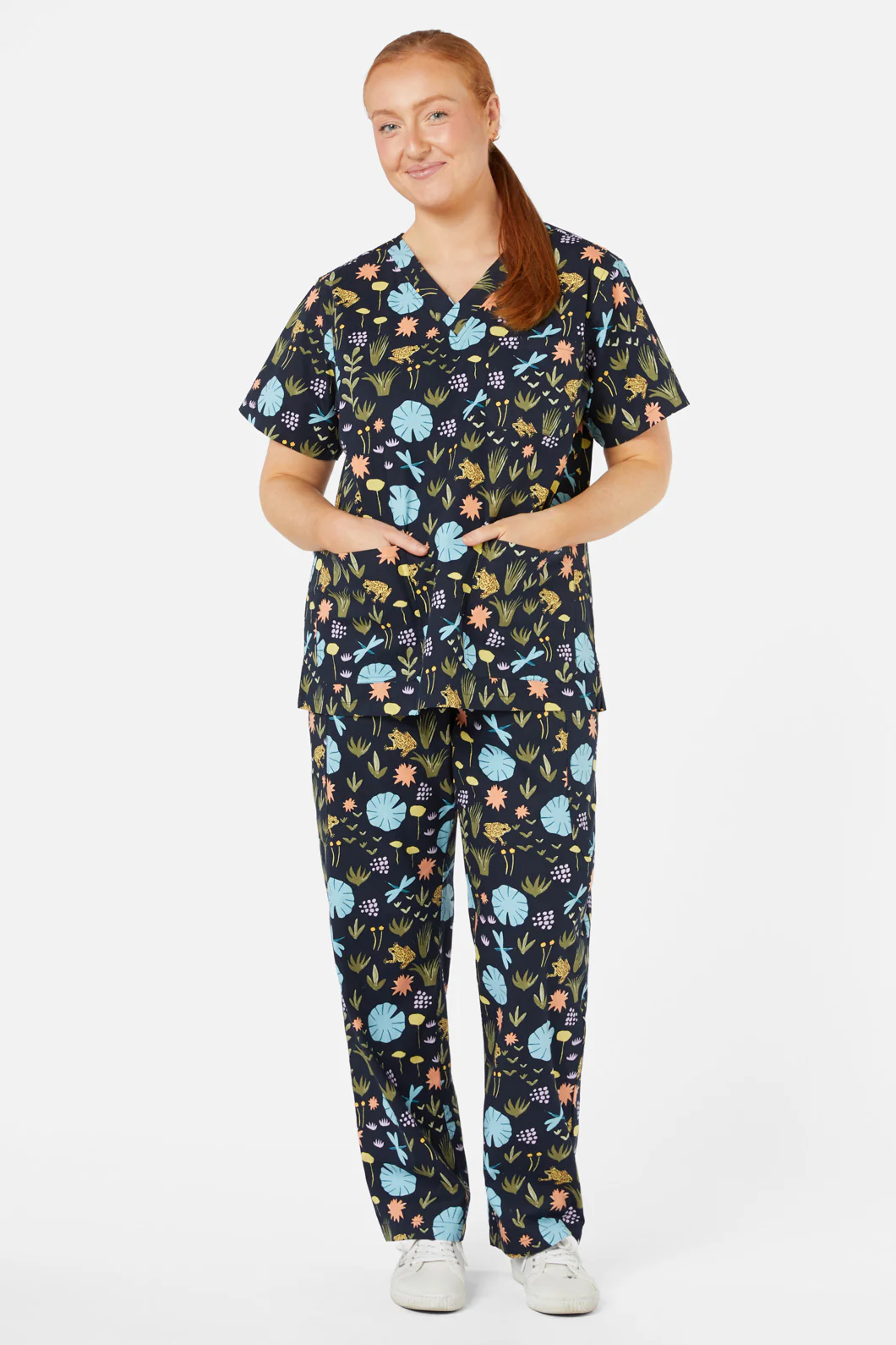 Yellow Spotted Tree Frog Scrub Set