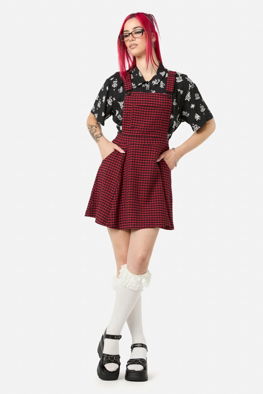 Virtue Houndstooth Pinny