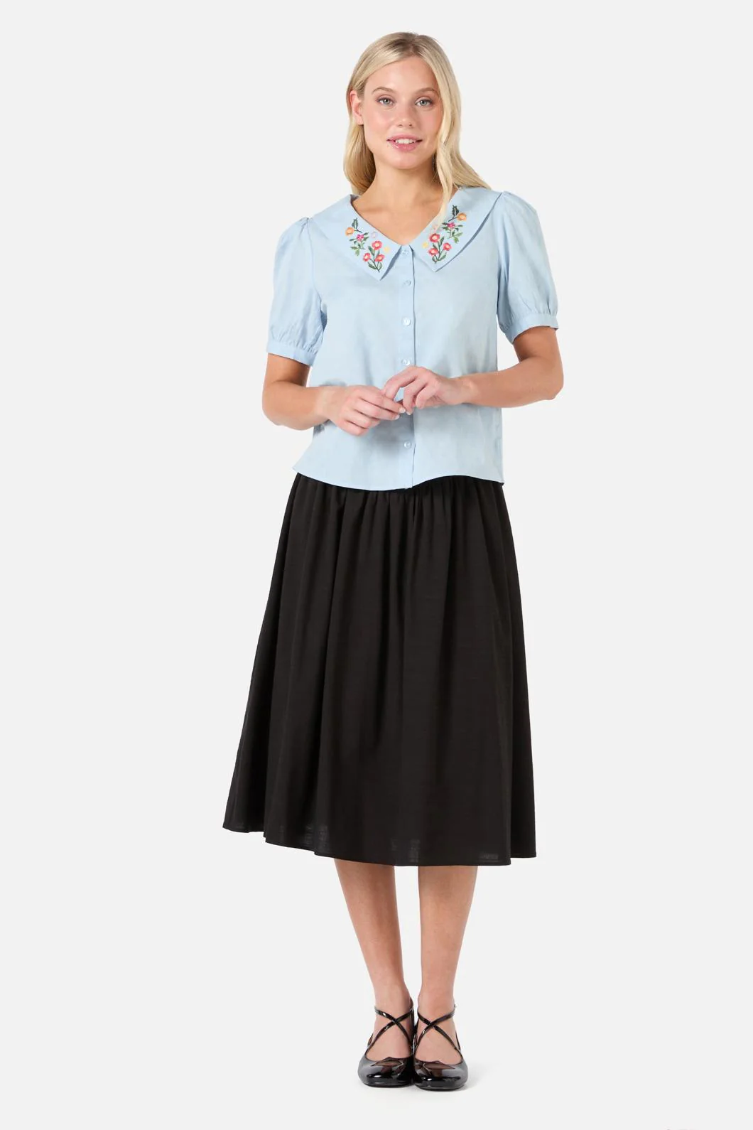 Lattice Embroiderd Blouse