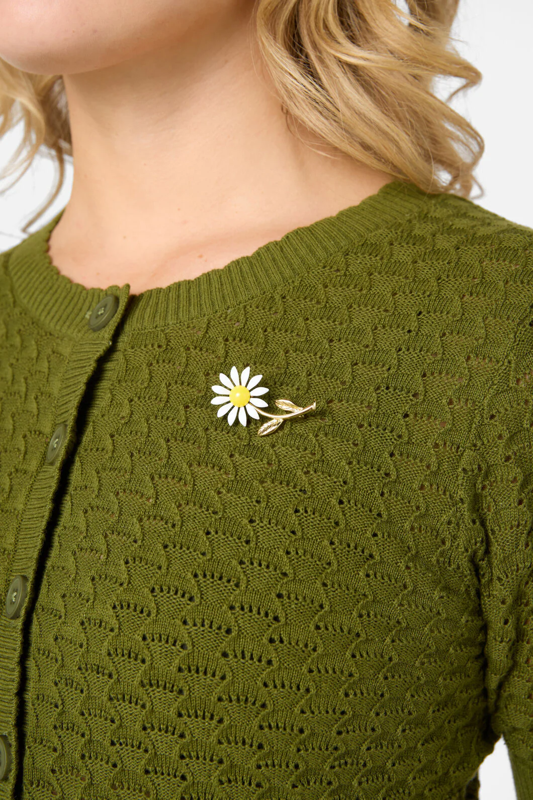 Daisy Metal Brooch