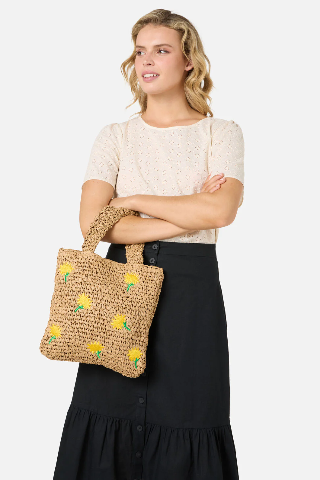 Daisy Embroidery Straw Bag