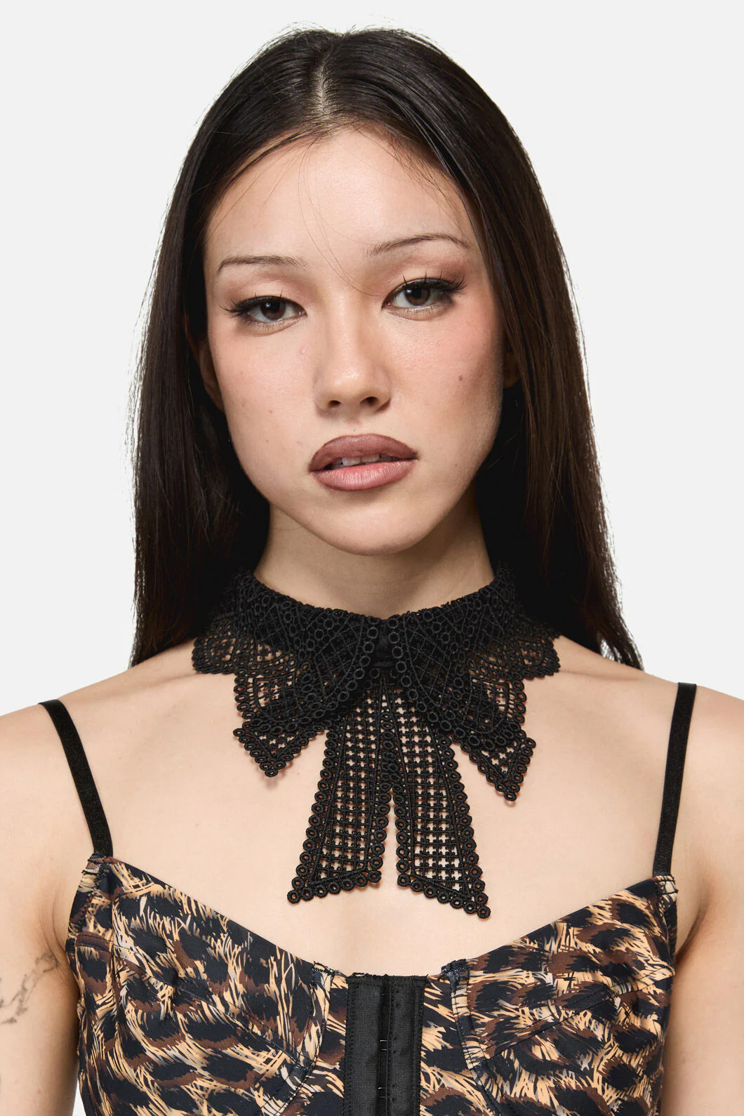 Black Lace Bow Collar