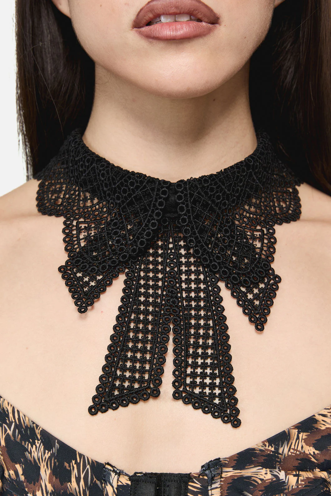 Black Lace Bow Collar