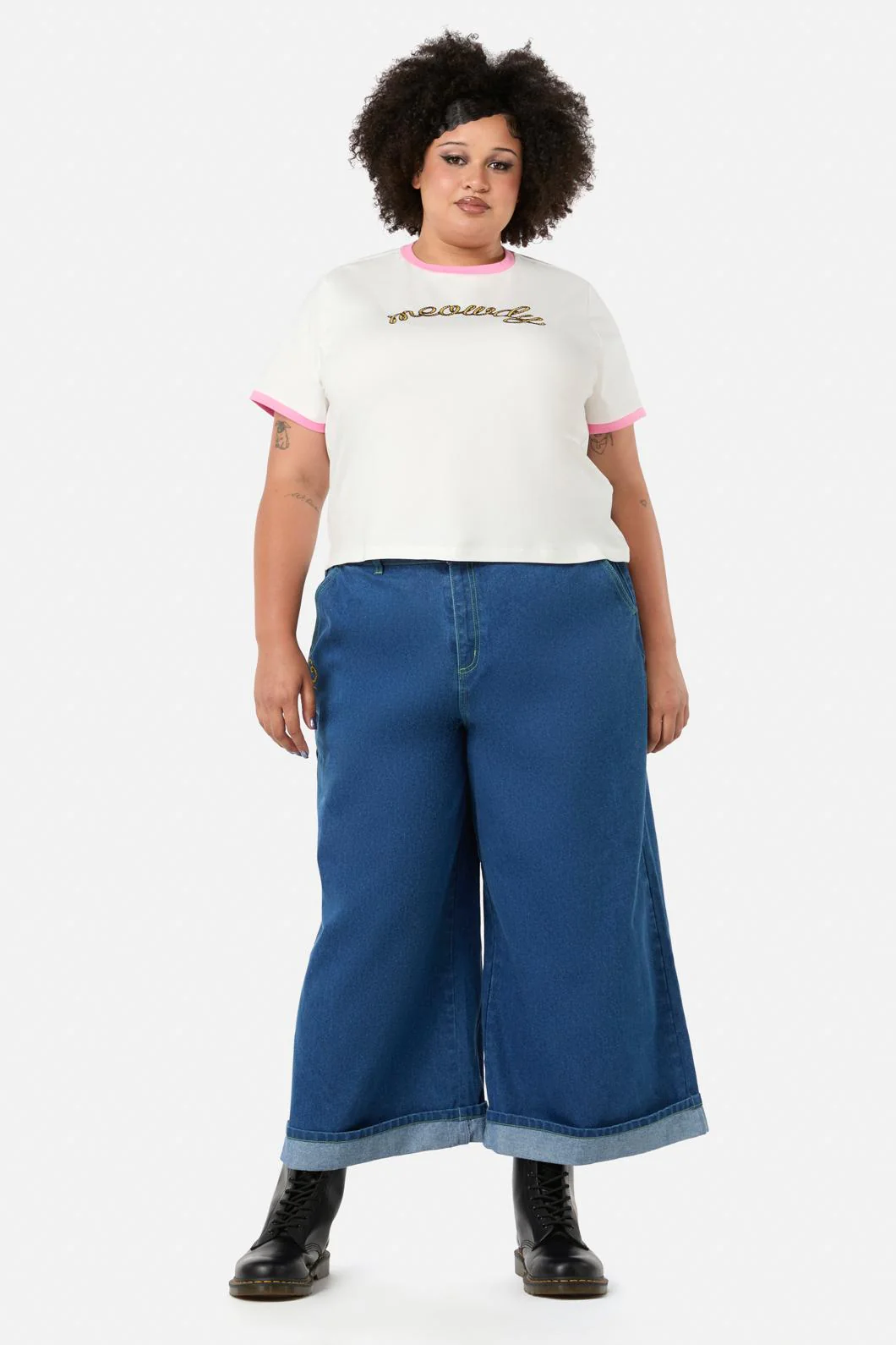 Curve Meowdy Embroidered Tee