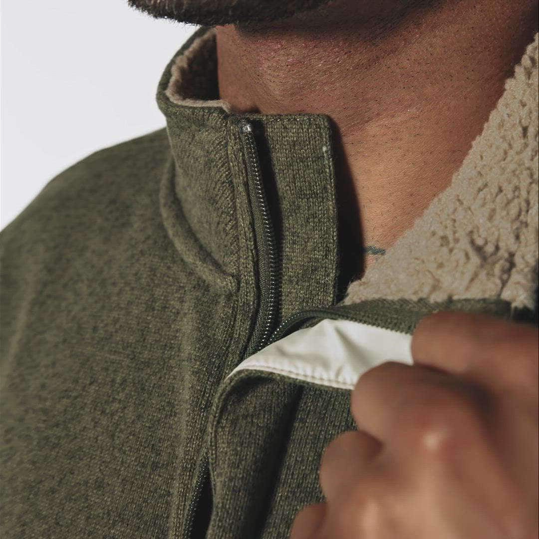 Relaxed Fit Midweight Quarter-Zip Pocket Sweater Fleece