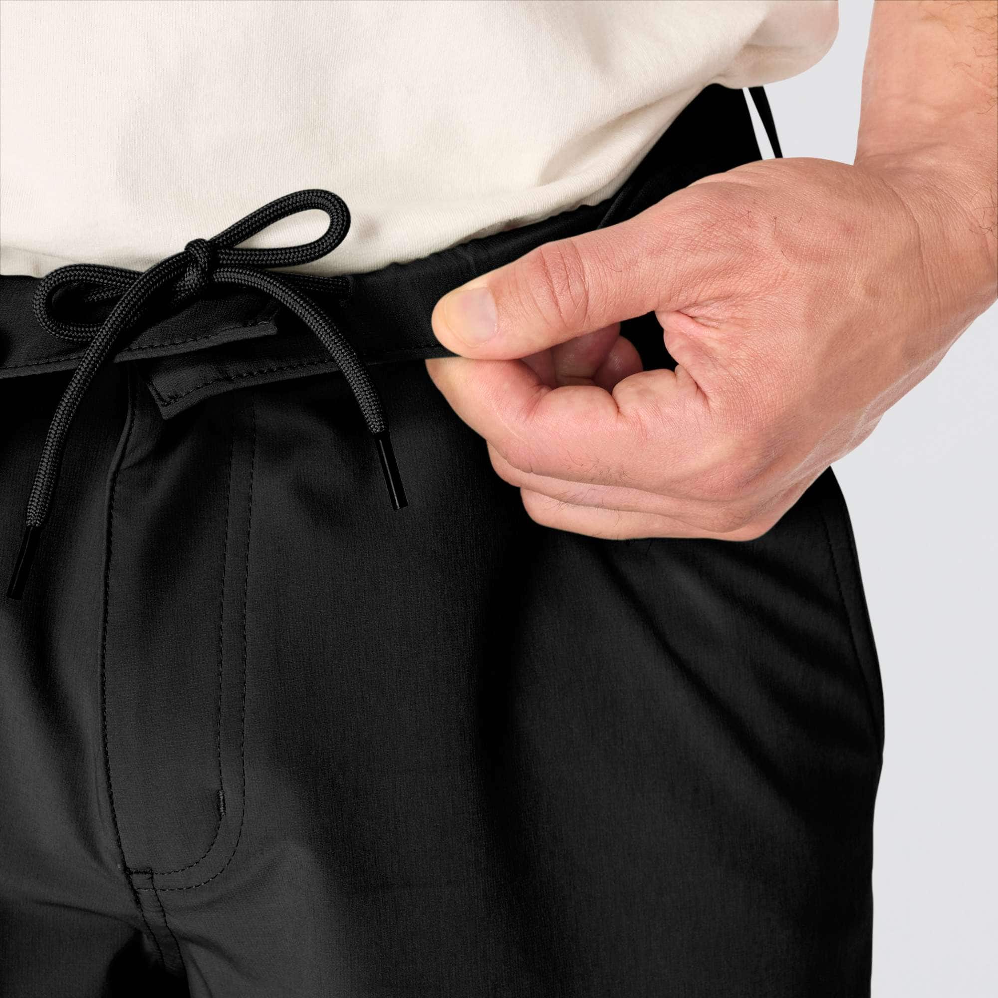 Relaxed 8" Force Phoenix Short