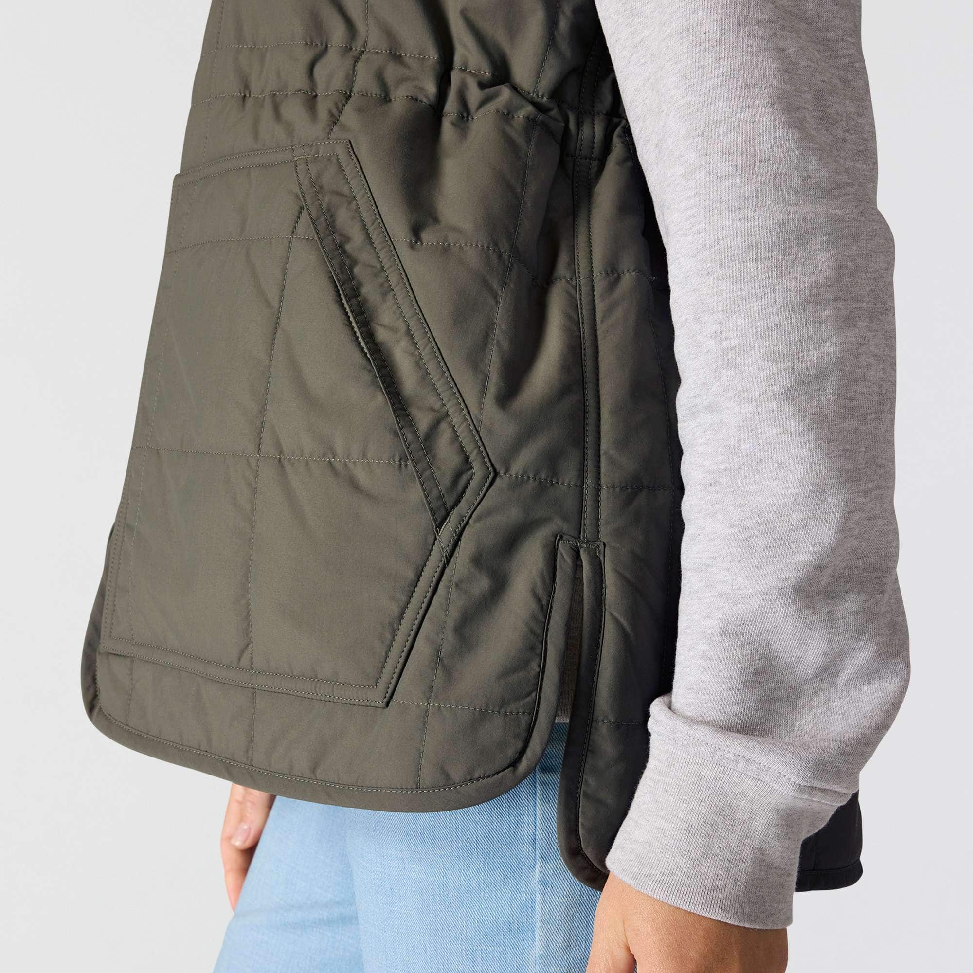 Women's Rain Defender® Relaxed Fit Lightweight Insulated Mock-Neck Vest