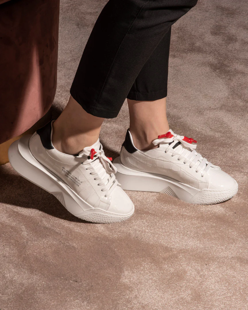 Nemesis White | Croc Style | Black | Woman