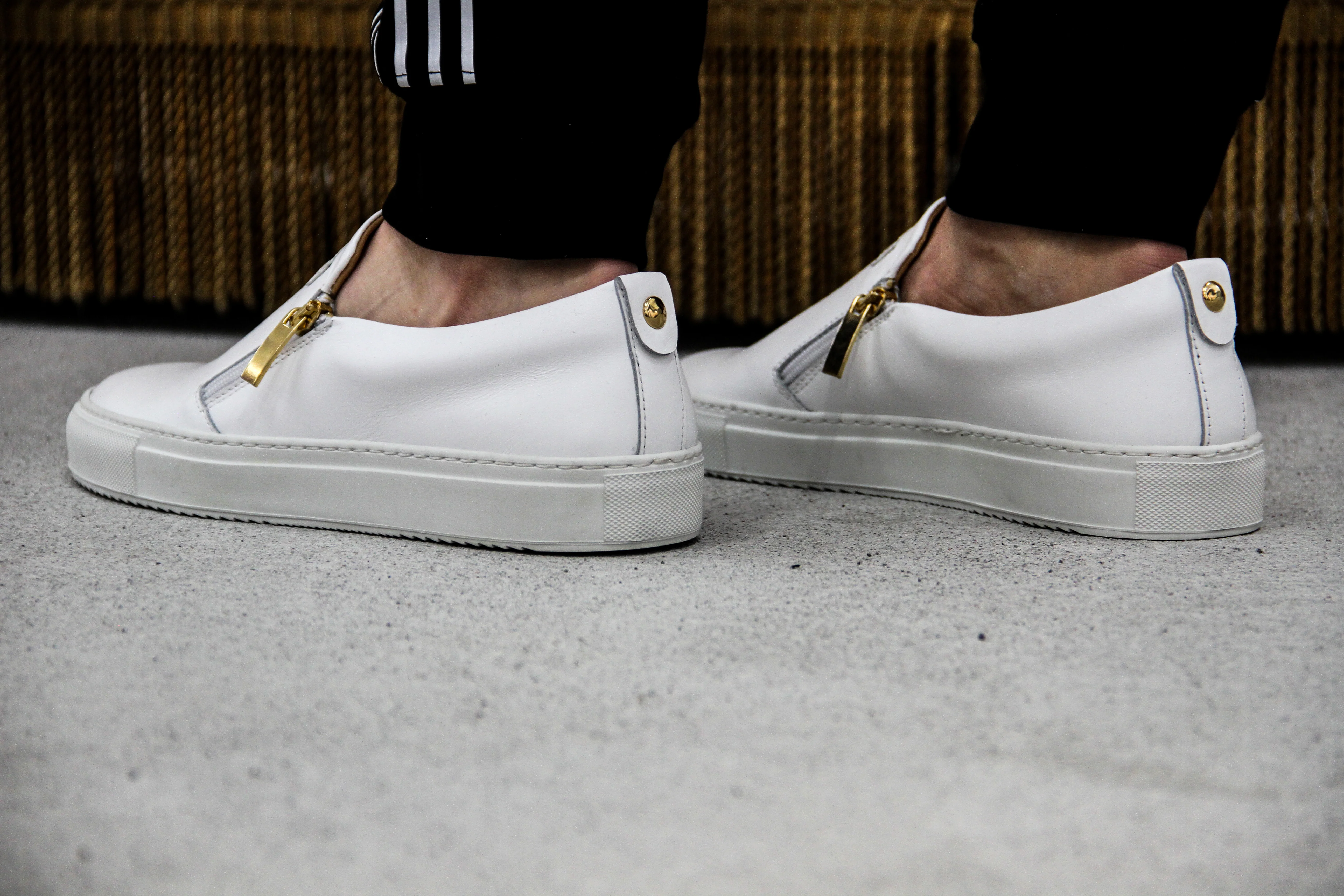 Slip-on White | White | Leather