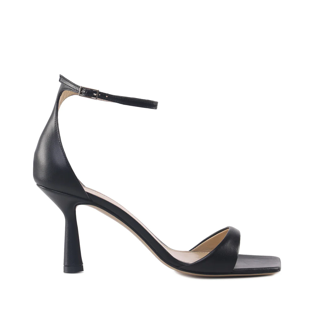 Lina | Sandals | Black