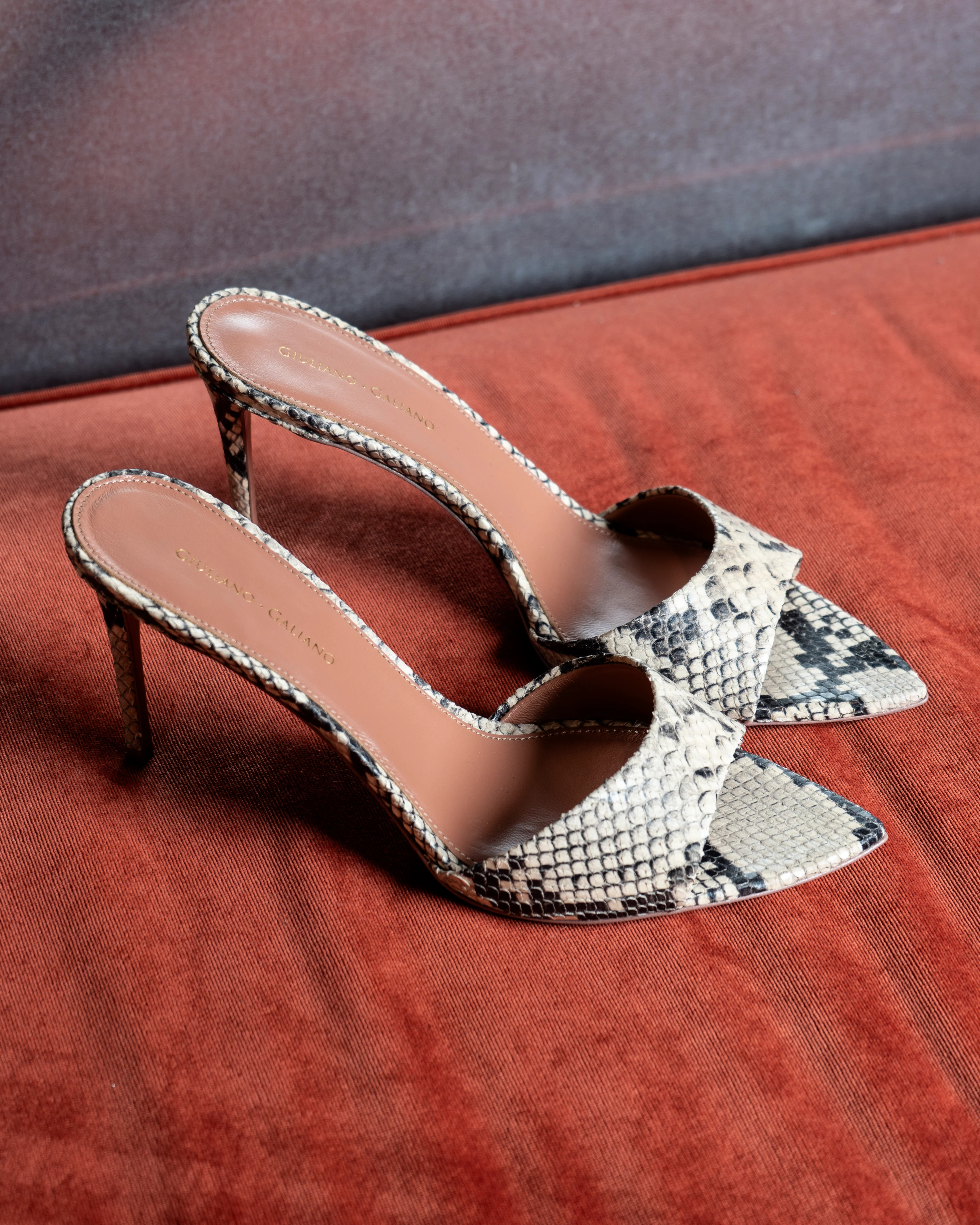 Alixia Sandal | Python Print | Rock