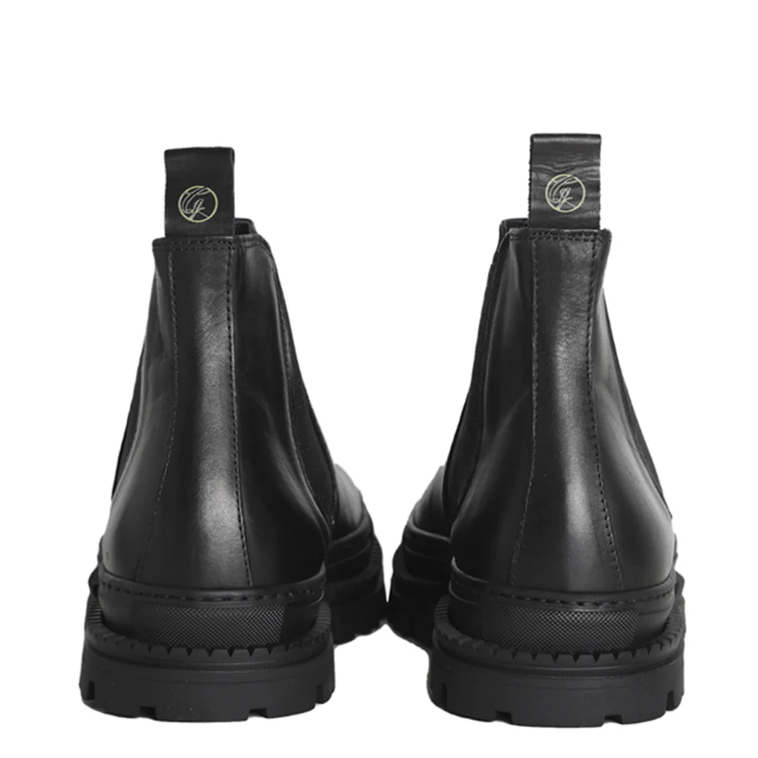 Elvis | Black Leather