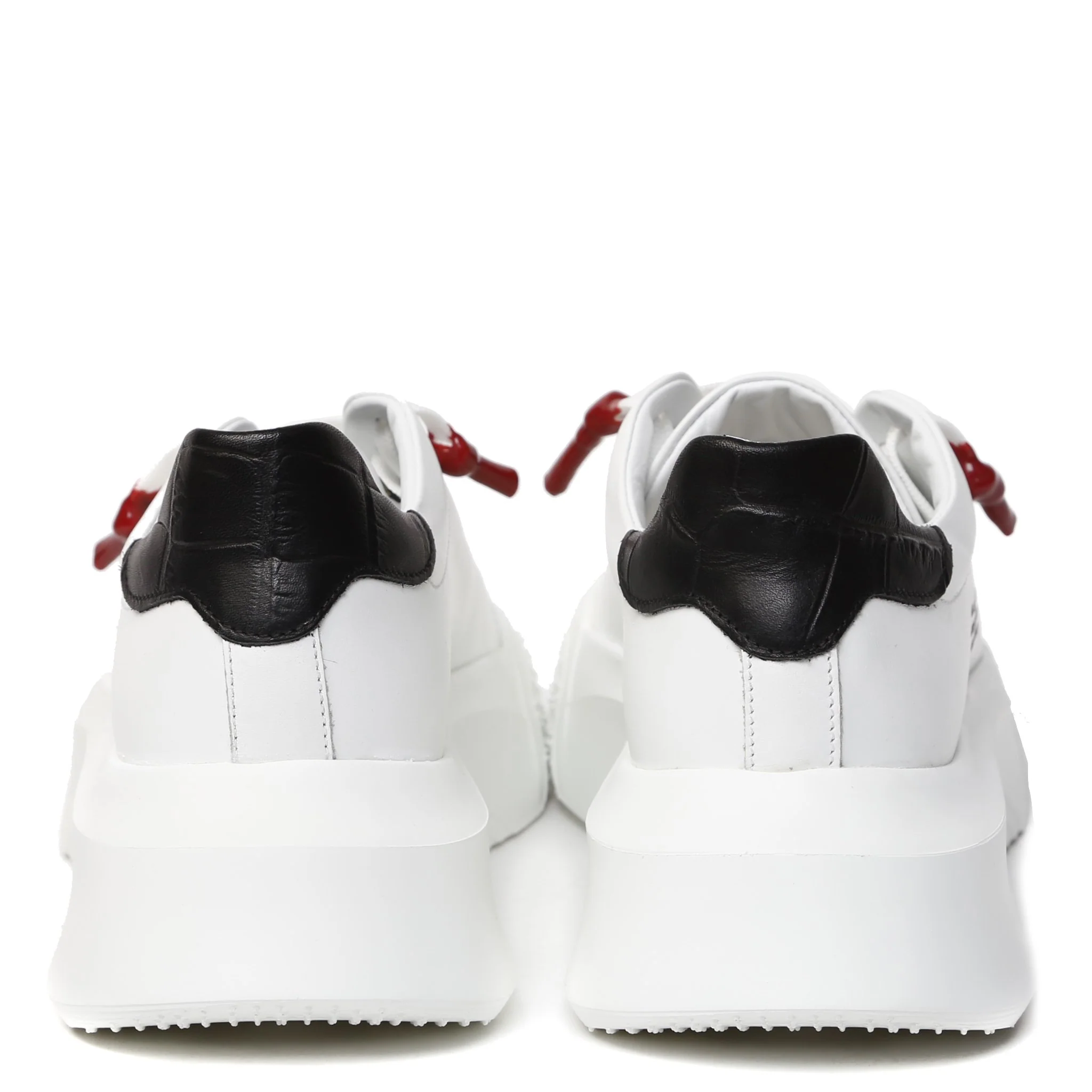 Nemesis White | Black | Woman