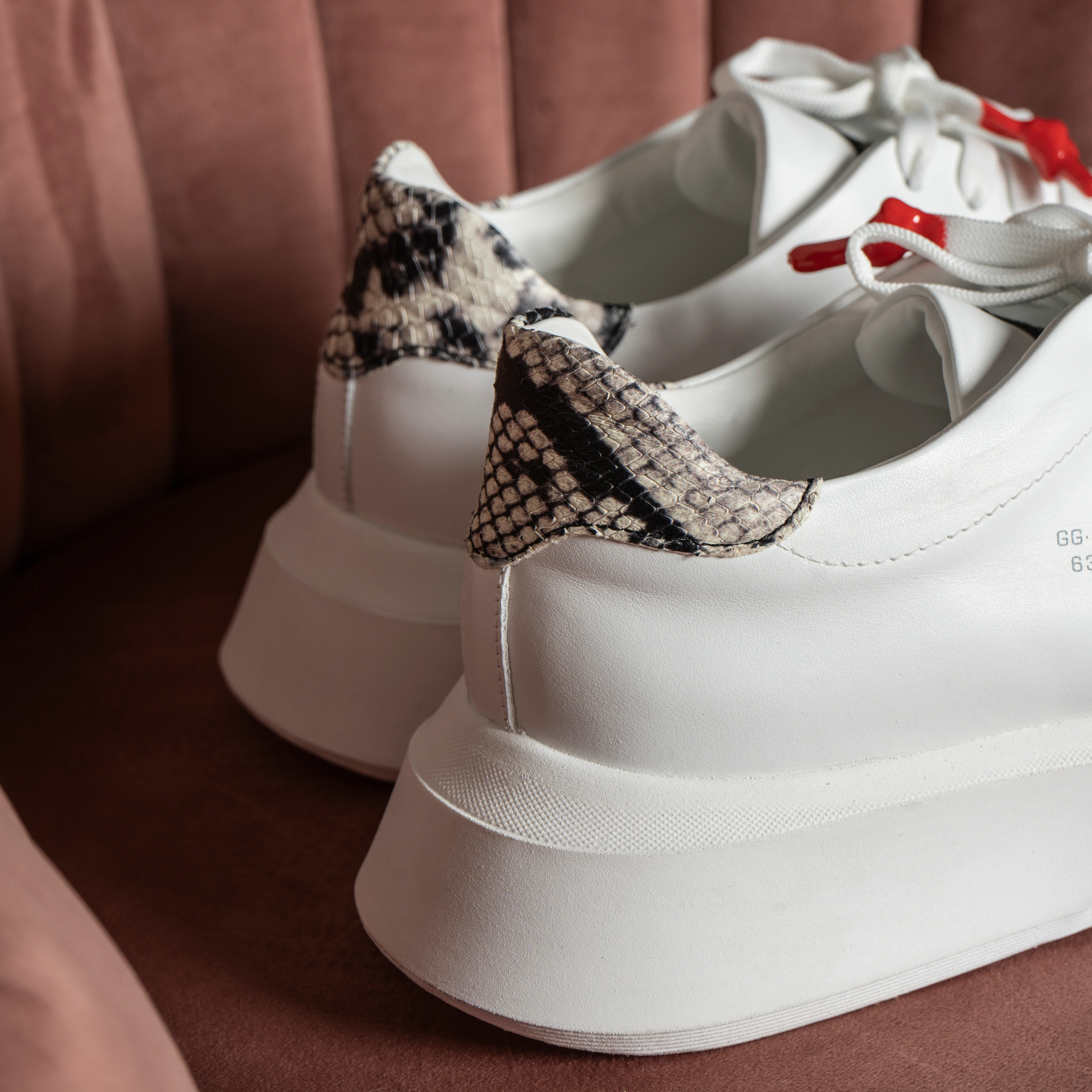 Nemesis White | Grey