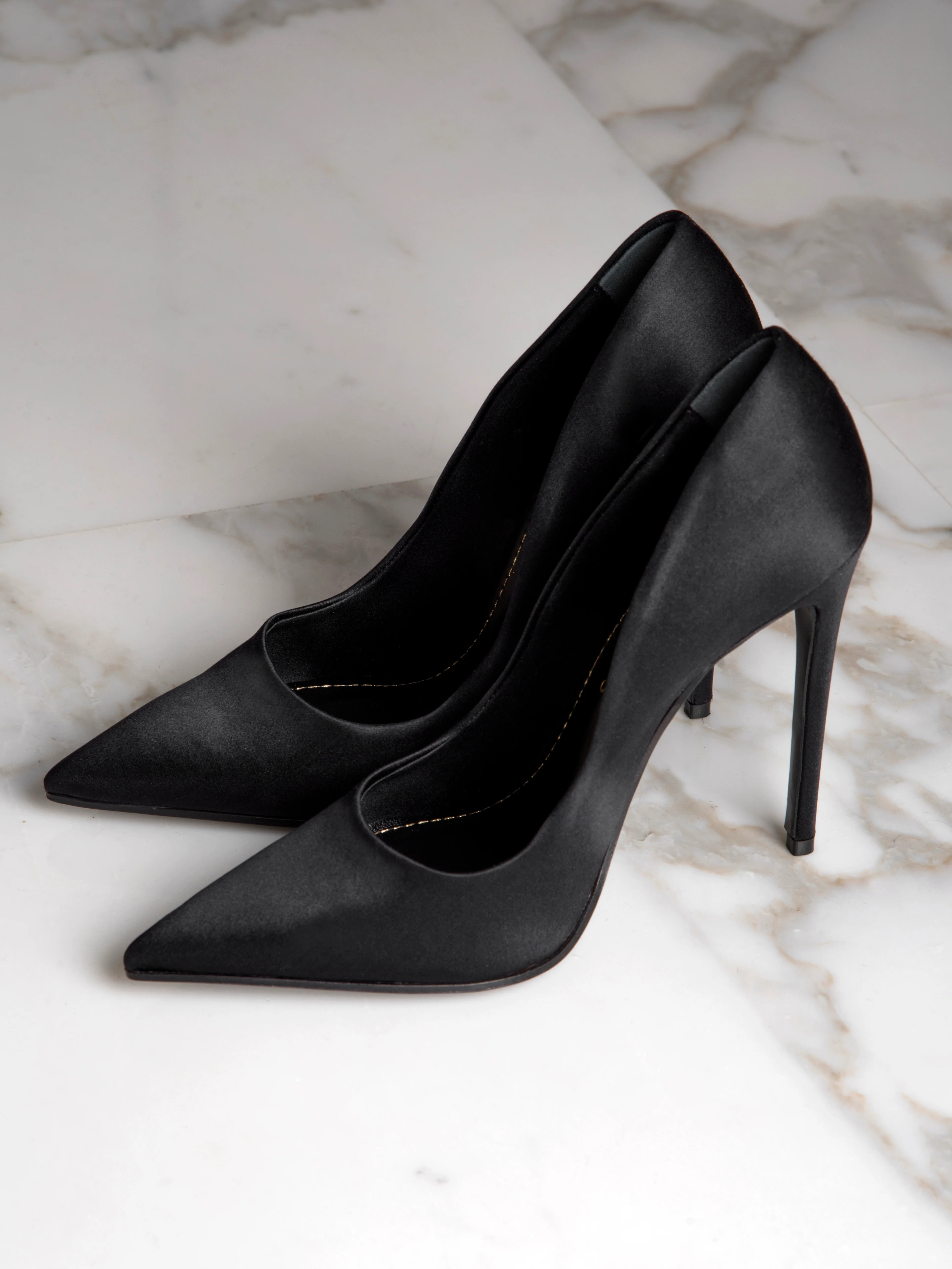 Décolleté Amanda | Nero | Raso di Seta