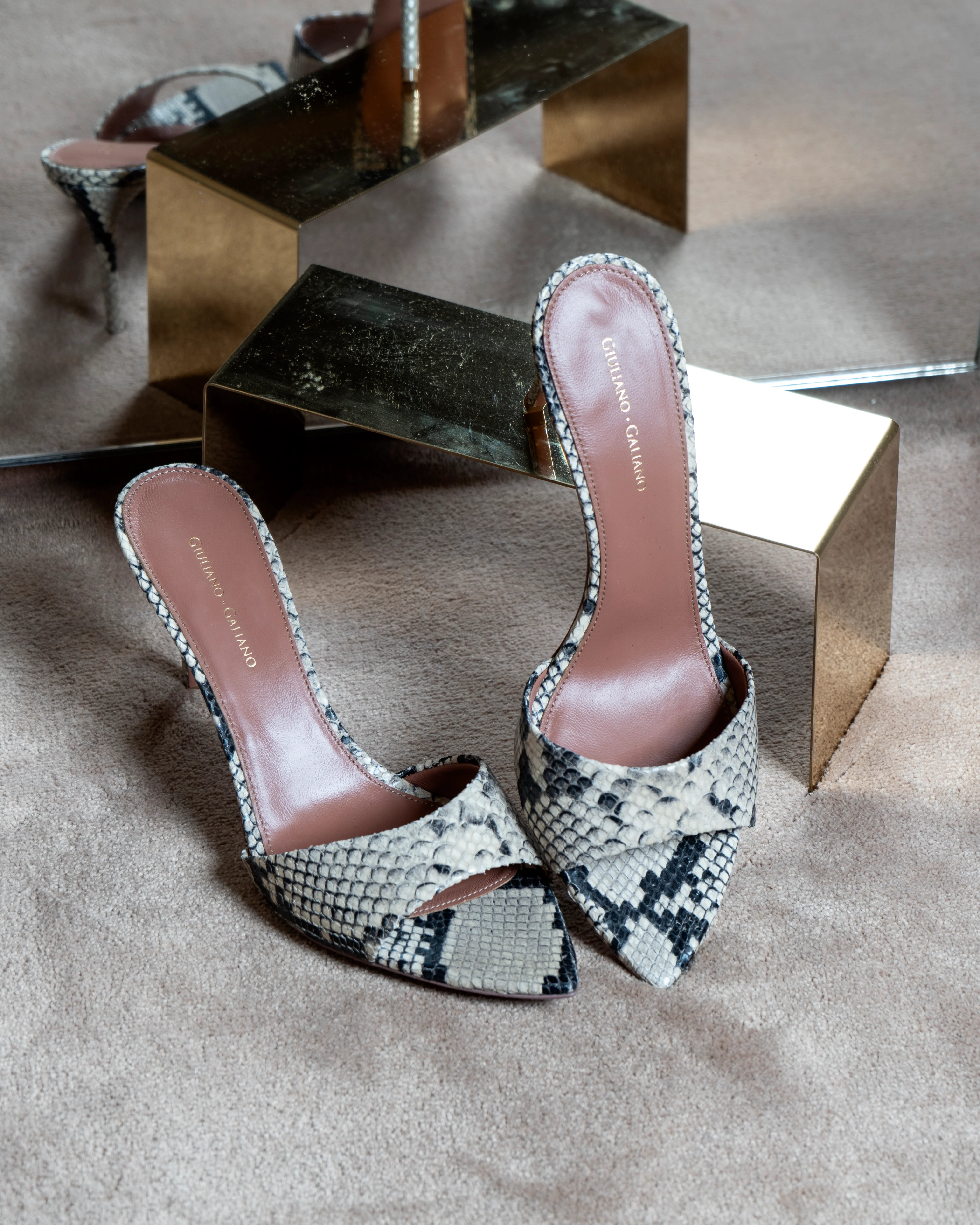 Alixia Sandal | Python Print | Rock