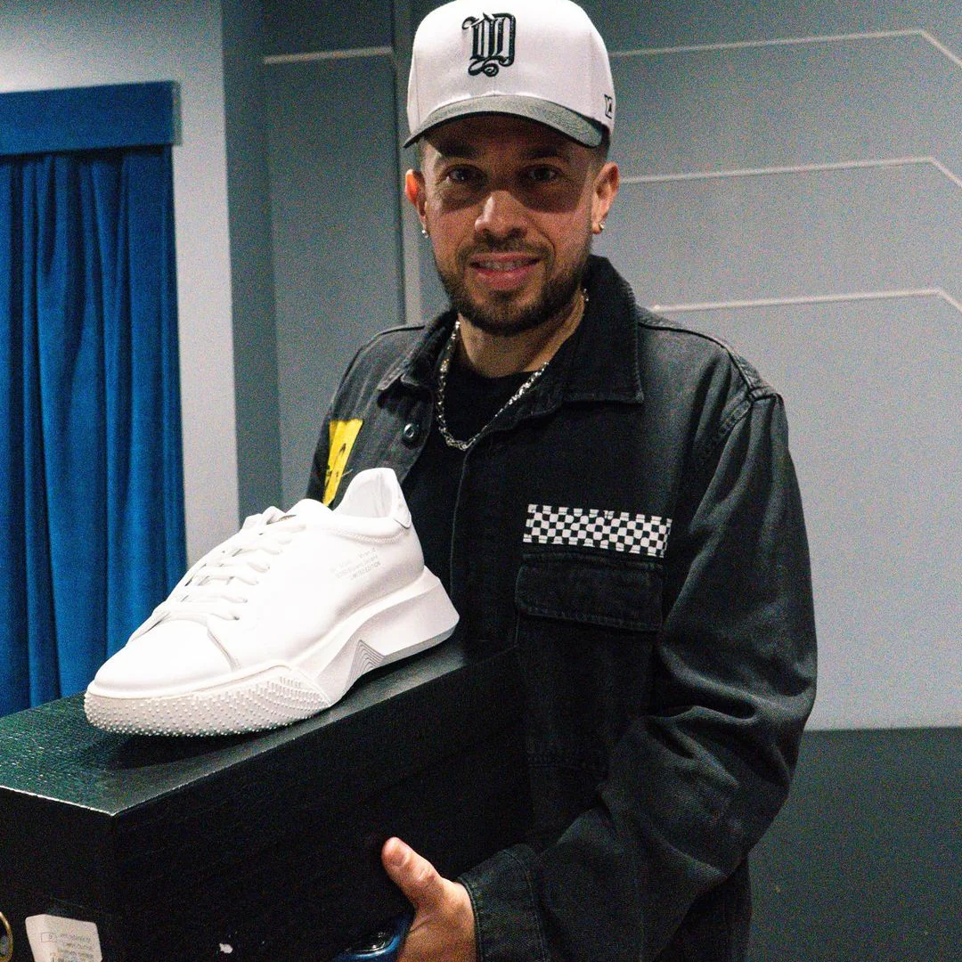 Raptor 1 | White Black