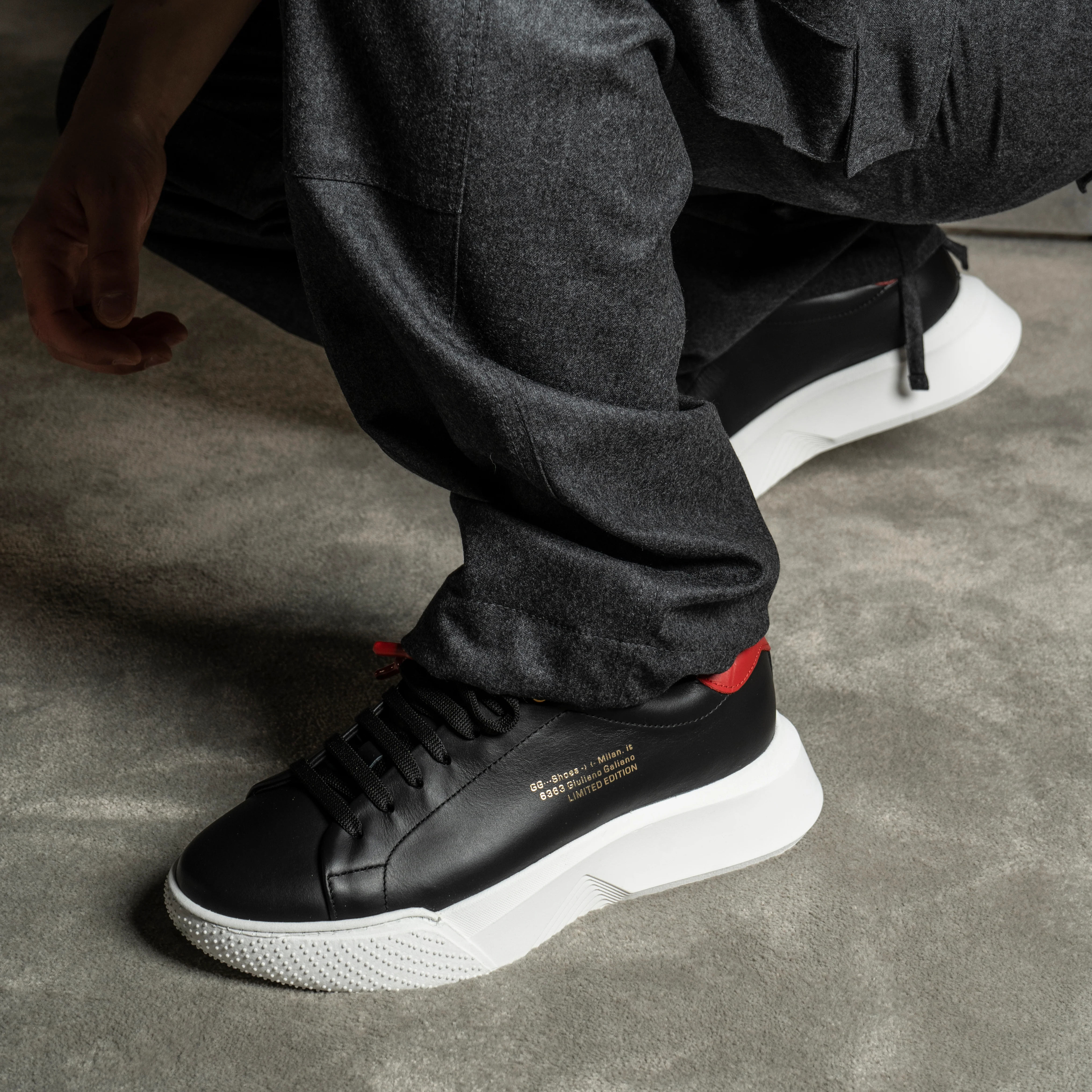 Nemesis Black | Red Leather