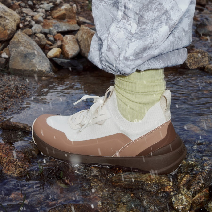 Vessi Stormburst Low Top Shoes - Women's