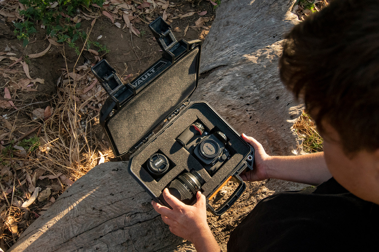 Pelican V100C Vault Equipment Case