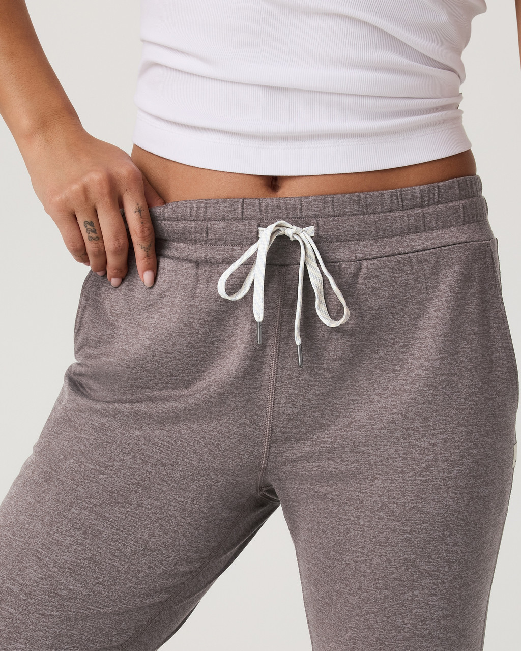 Vuori Performance Joggers - Women's