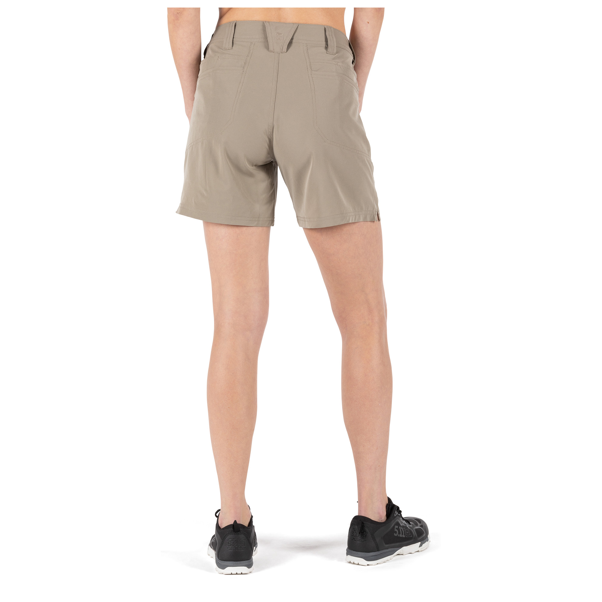 Arin 6" Short