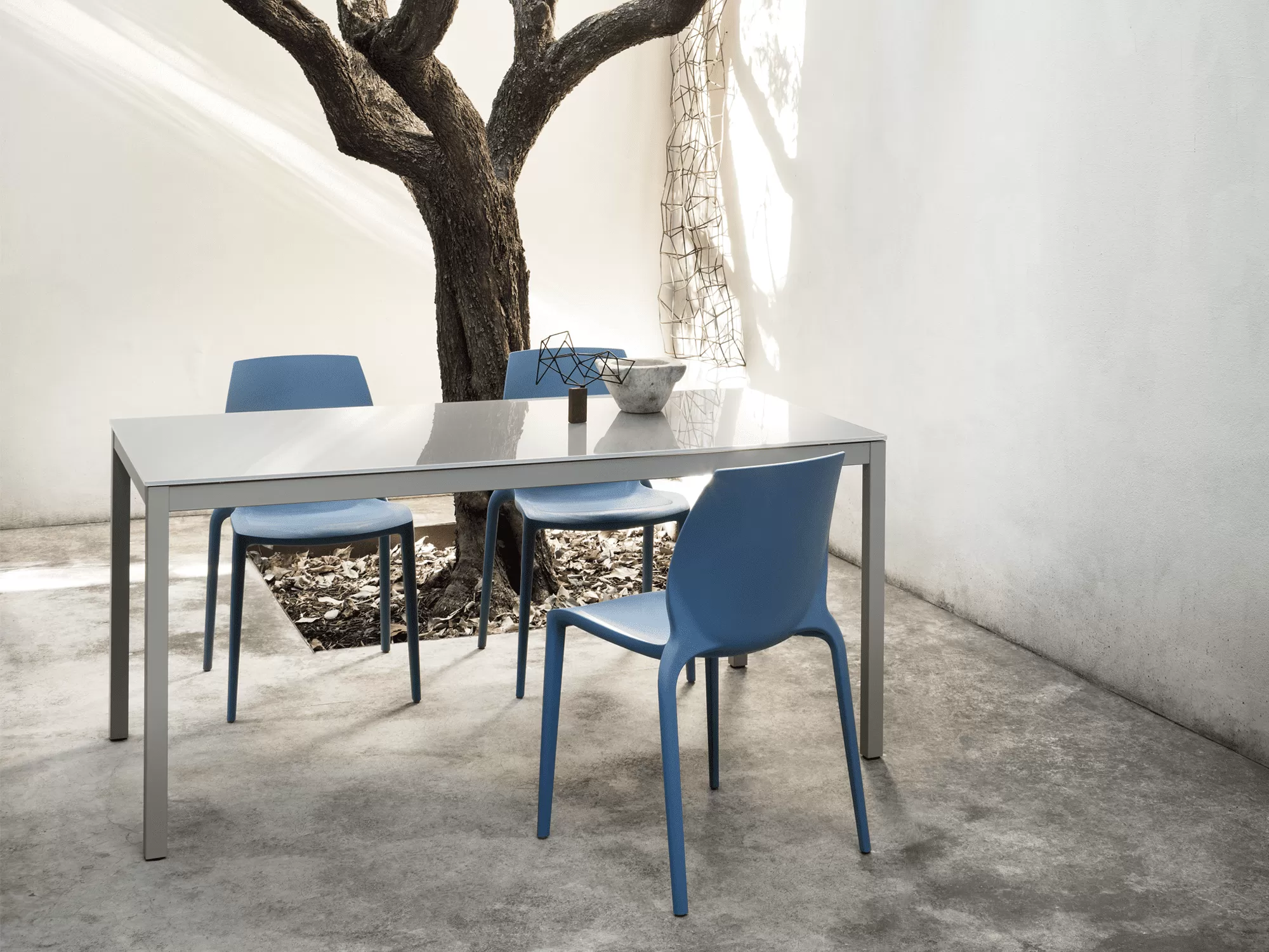 Hidra Stackable Chair with Seat Pads