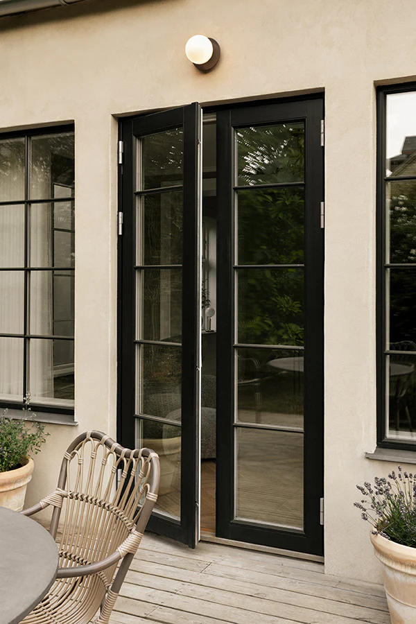 Liila 1 Wall Outdoor