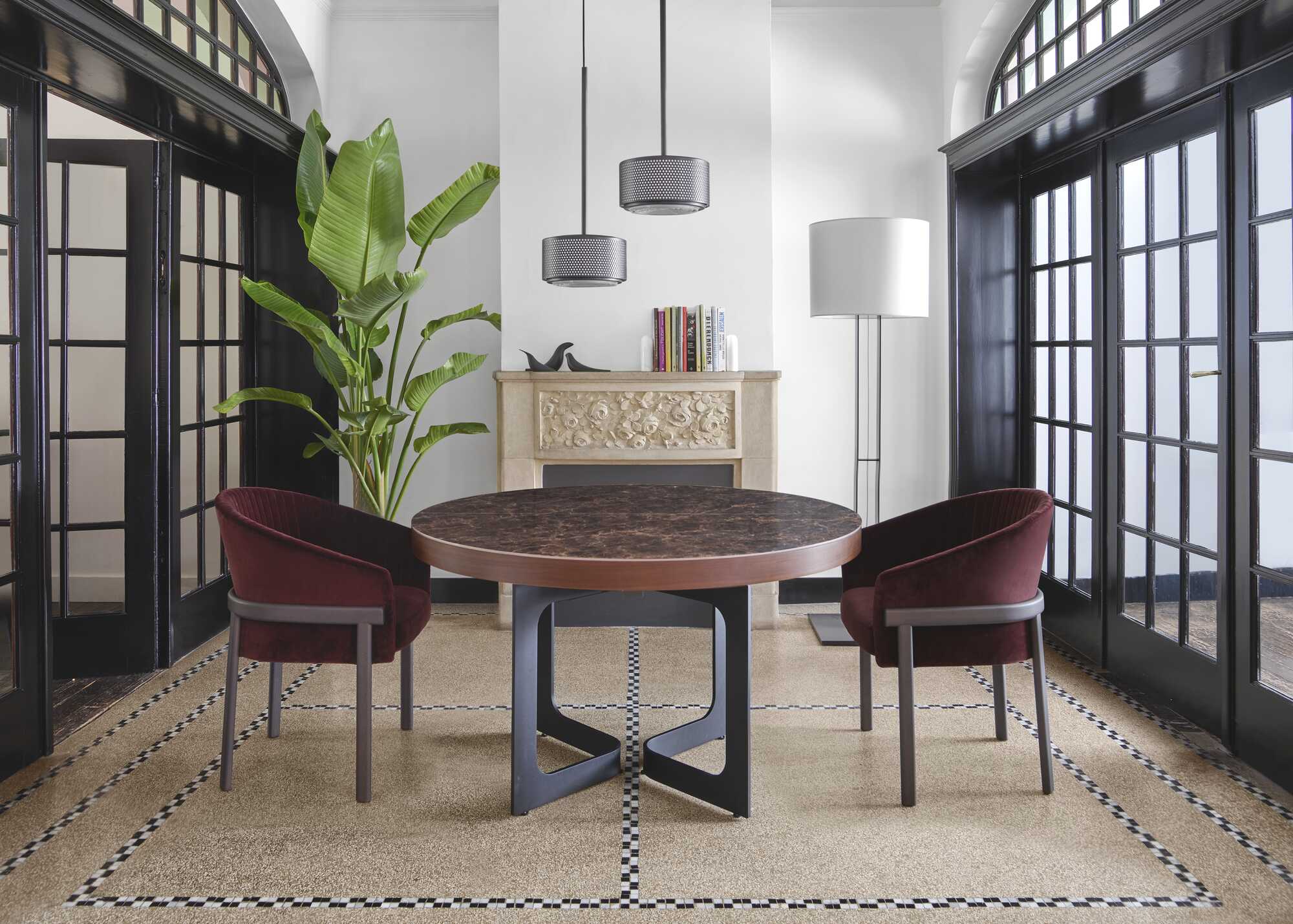 U-Turn Floor Standard Lamp