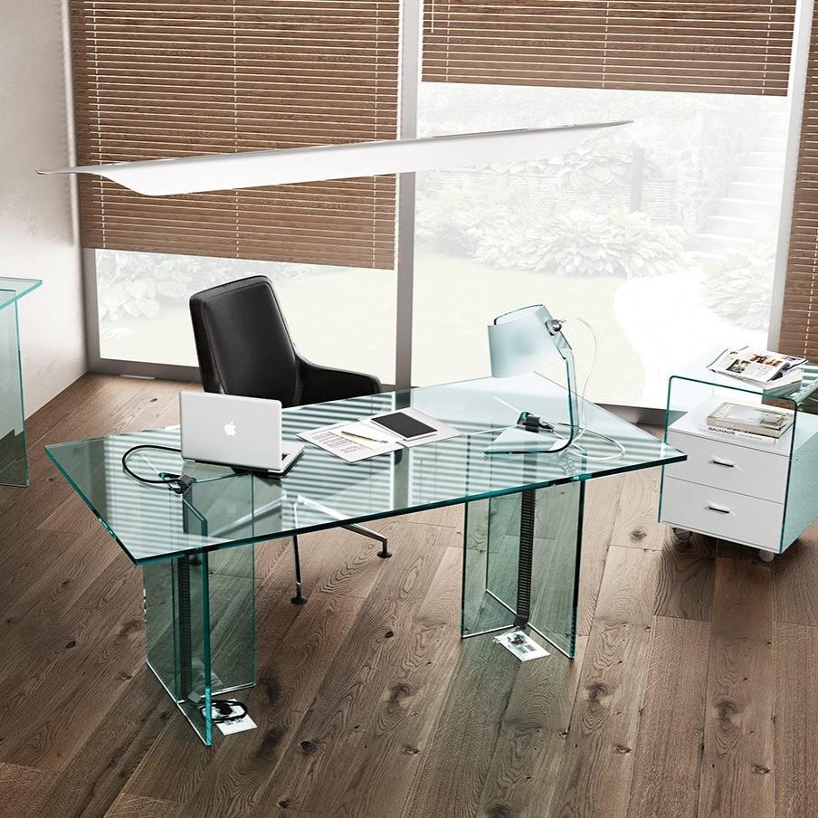 LLT ofx executive Desk