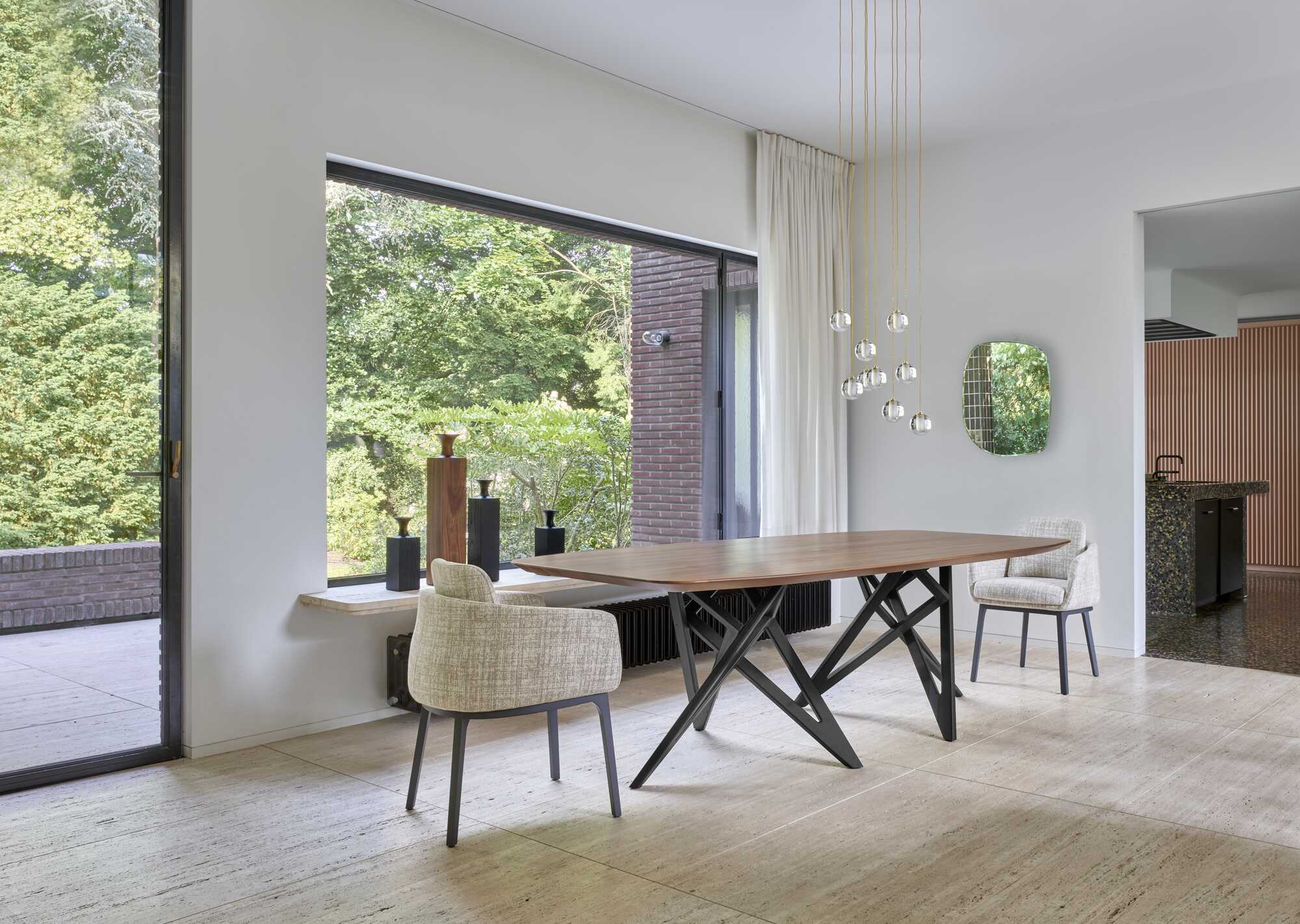 Calot Suspended Ceiling Light 9 Cables