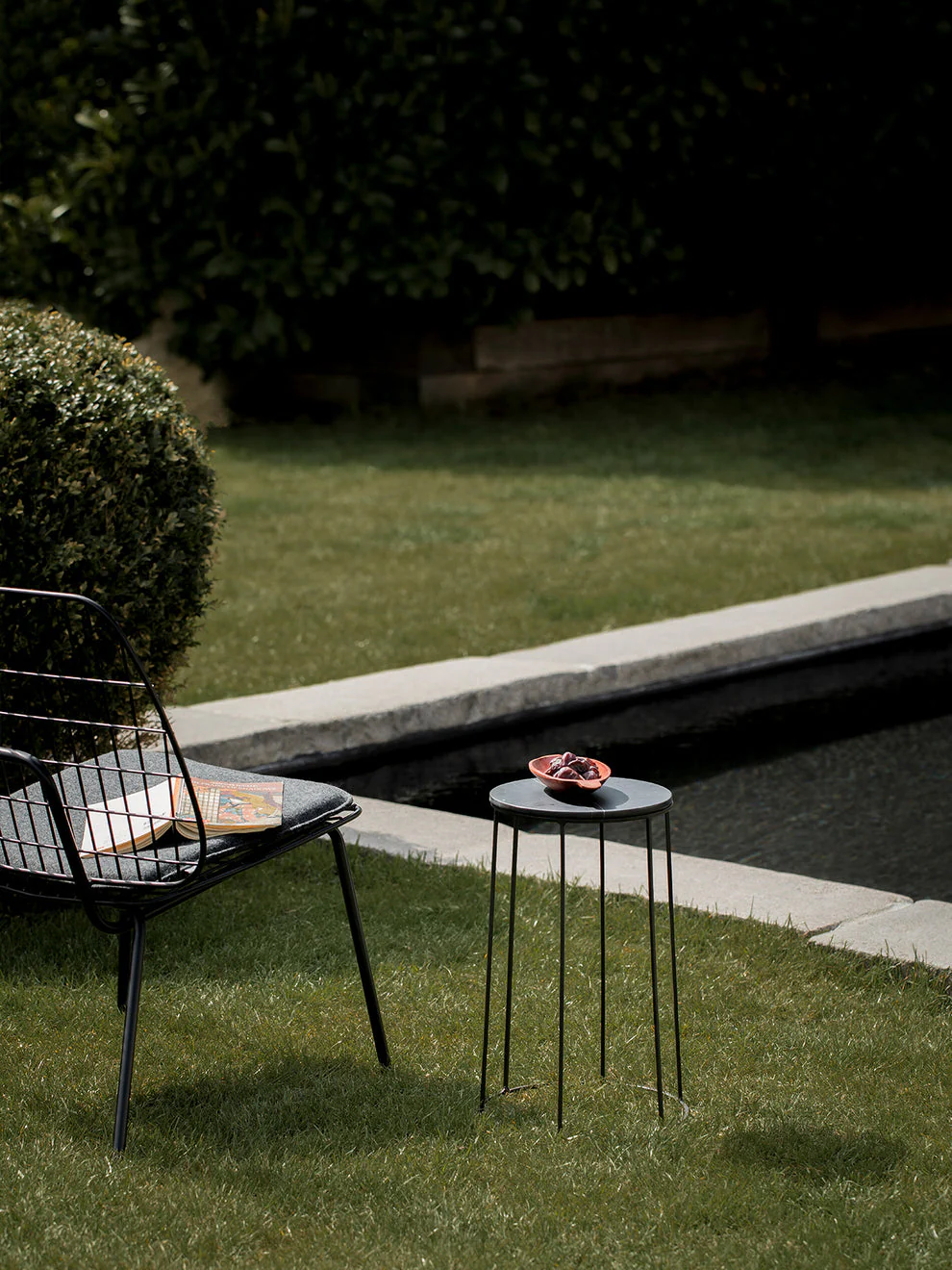 WM String Lounge Chair