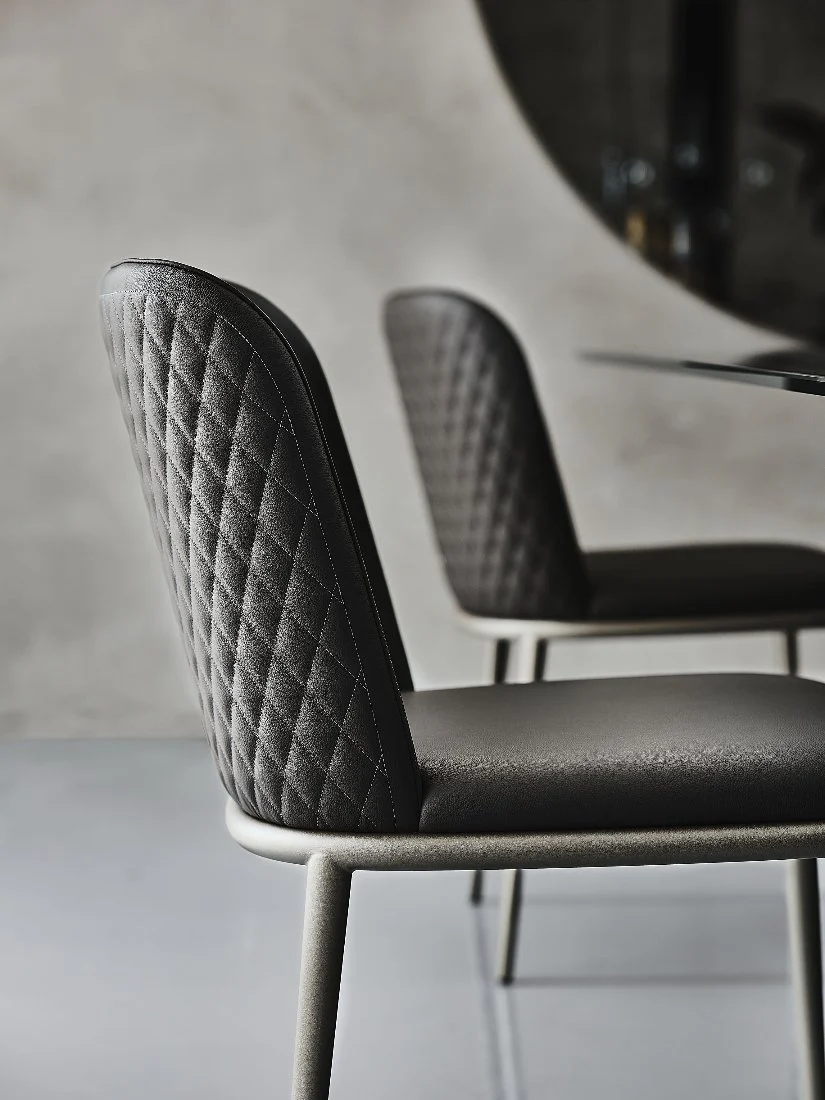 MAGDA ML Couture Chair