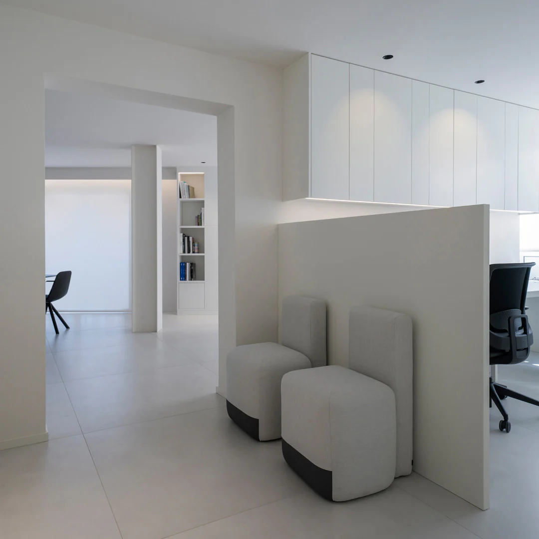 Shot Light M Asymmetric Trimless