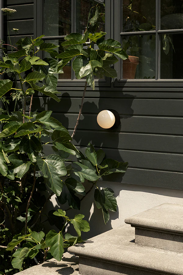 Liila 1 Wall Outdoor