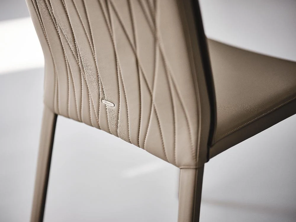 ITALIA Couture Chair
