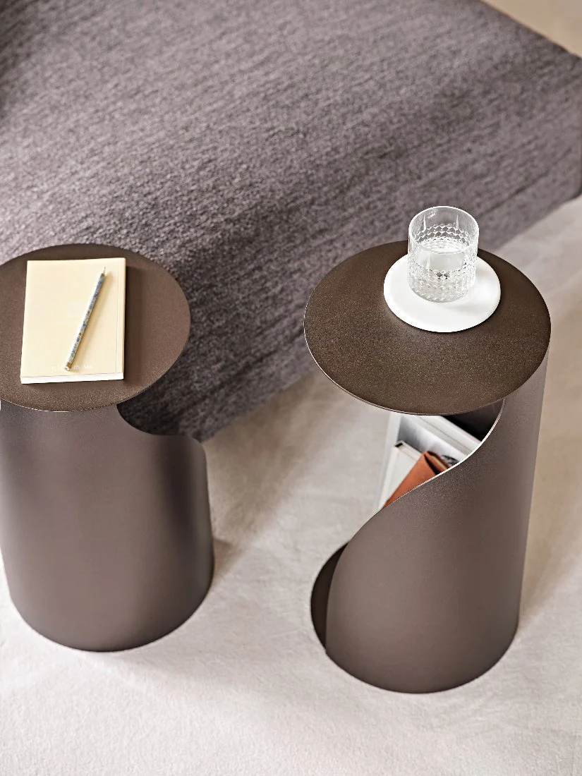 PENGUIN Coffee Table