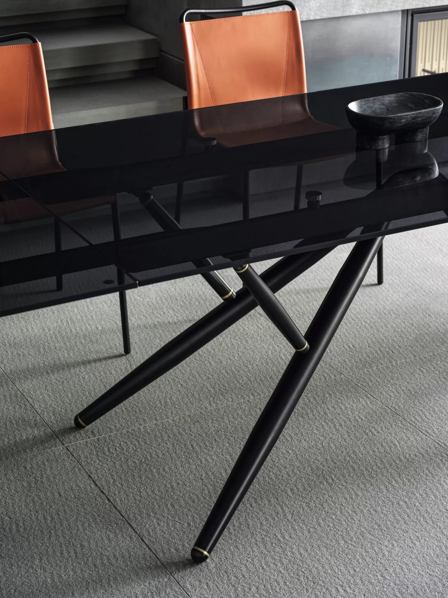 Bridge Extendable Crystal Table